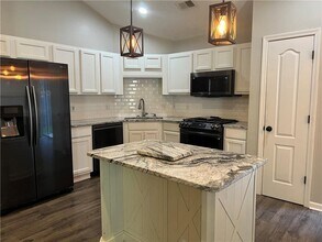 324 White Oak Way in Canton, GA - Foto de edificio - Building Photo