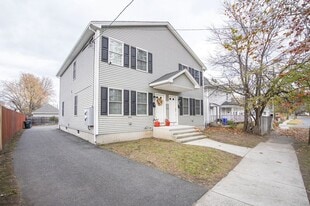 160 Goodwin St in Springfield, MA - Building Photo