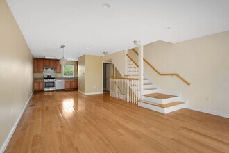 316 Rindge Ave in Cambridge, MA - Building Photo - Building Photo