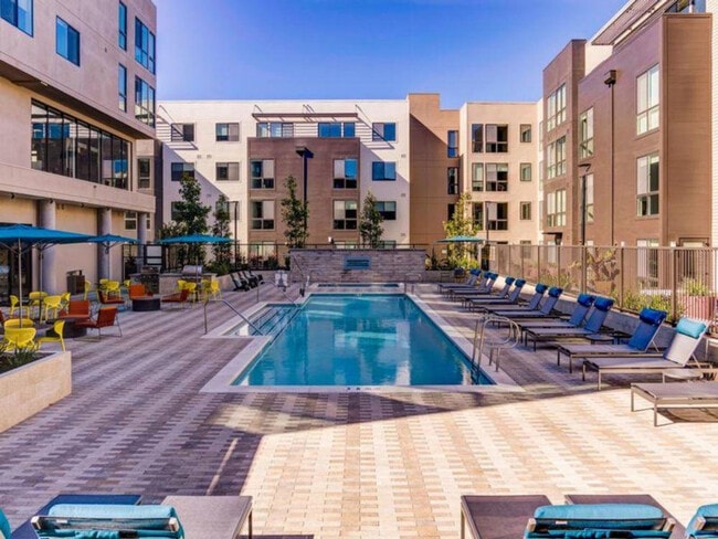 2270 El Camino Real in Mountain View, CA - Building Photo - Building Photo