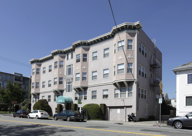 174 41st St in Oakland, CA - Foto de edificio - Building Photo