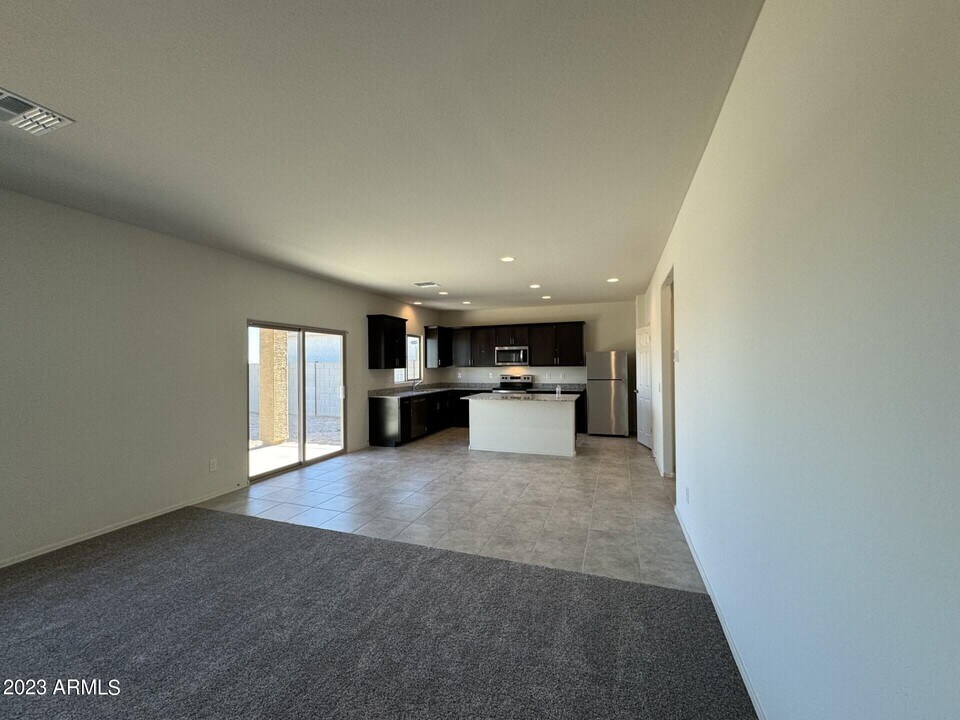 18283 N Presley Ln in Maricopa, AZ - Building Photo