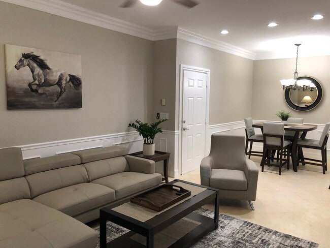 23640 Walden Center Dr in Bonita Springs, FL - Building Photo - Building Photo