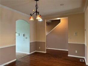 8628 Chester Pkwy in Cleveland, OH - Building Photo - Building Photo