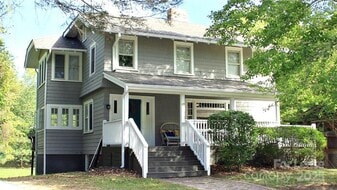 10 Coleman Ave in Asheville, NC - Building Photo