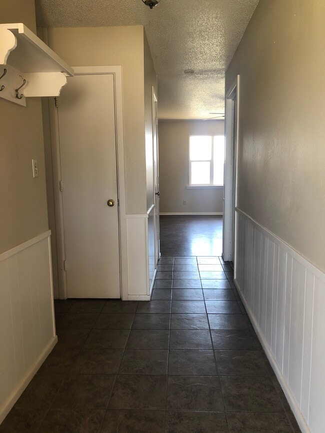 1308 5th St in Shallowater, TX - Building Photo - Building Photo