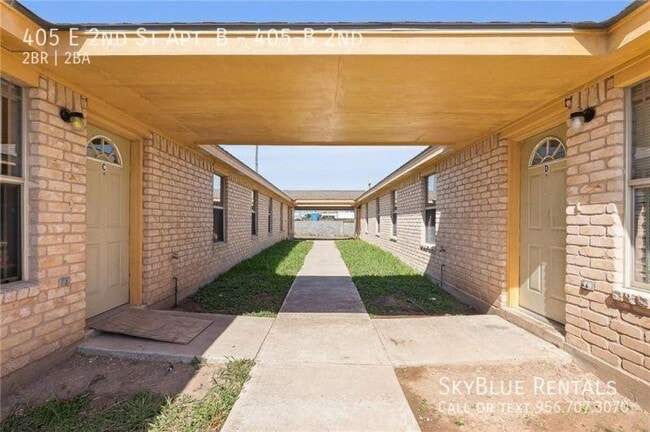 405 2nd St in La Joya, TX - Building Photo - Building Photo