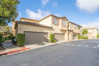 25533 Huxley Dr, Unit 107 in Stevenson Ranch, CA - Building Photo - Building Photo