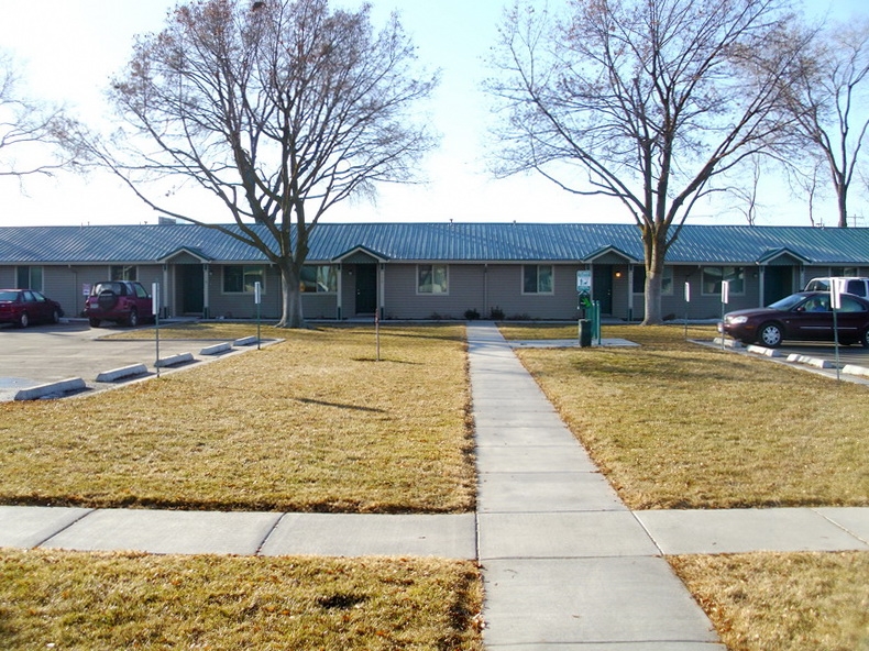 Riverbend Court Apartments in Fruitland, ID - Building Photo