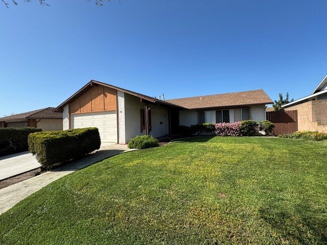 703 Bismark Ave in Ventura, CA - Building Photo - Building Photo