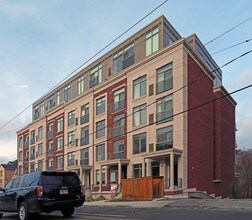 The Glen in Toronto, ON - Building Photo - Building Photo