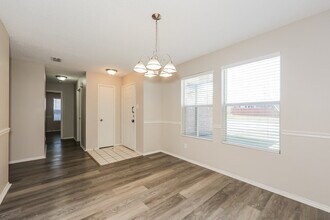 8757 Garden Springs Dr in Fort Worth, TX - Building Photo - Building Photo