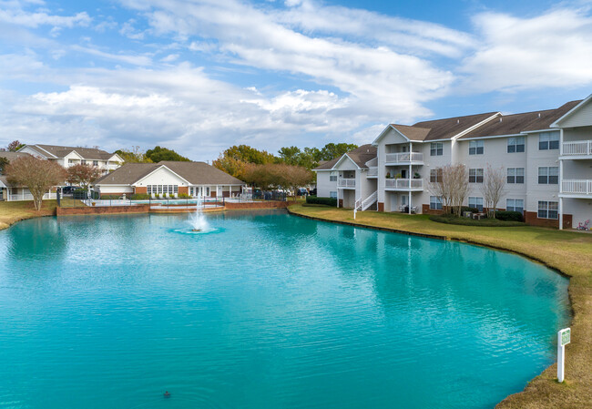 Highlands Trail Apartments in Dothan, AL - Building Photo - Building Photo