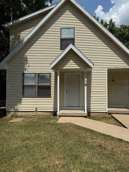 1519 W Madison St in Springfield, MO - Building Photo