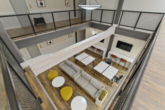 160 Lafayette St, Unit 105 in Jersey City, NJ - Foto de edificio - Building Photo