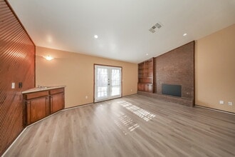 808 Waterview Rd, Unit 408 in Oklahoma City, OK - Foto de edificio - Building Photo