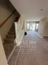 520 Berrellesa St in Martinez, CA - Foto de edificio - Building Photo