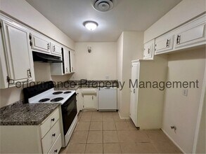 3817 K St in Bakersfield, CA - Building Photo - Building Photo