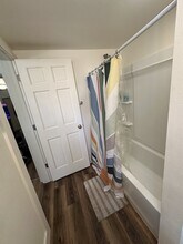 4511 Puttor Dr, Unit #2 in Eau Claire, WI - Foto de edificio - Building Photo