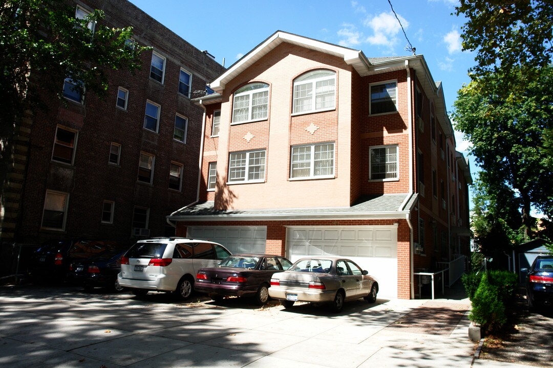 14915 Sanford Ave in Flushing, NY - Foto de edificio
