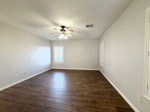 11173 Salentino Ave in Las Vegas, NV - Building Photo - Building Photo