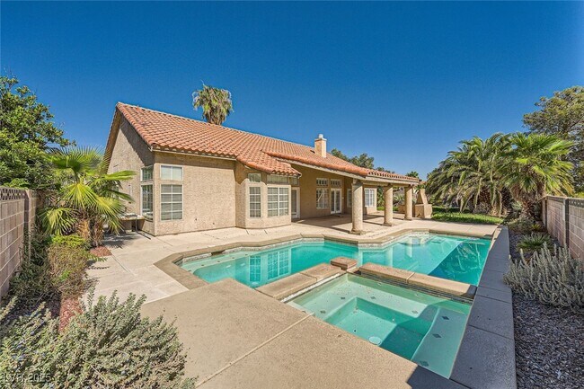 property at 712 Merialdo Ln