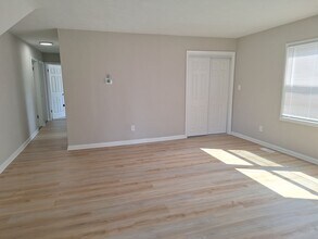 3303 Candlewood Dr in Hampton, VA - Building Photo - Building Photo