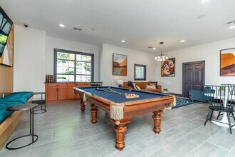 9914 Military Dr W in San Antonio, TX - Building Photo - Building Photo