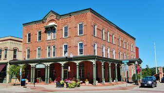 219 2nd St E, Unit 2 in Hastings, MN - Building Photo