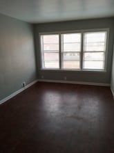 2605 W Victory Ln in Milwaukee, WI - Building Photo - Building Photo