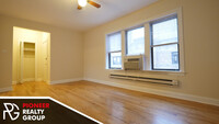 3721 N Pine Grove Ave, Unit 3W in Chicago, IL - Building Photo - Building Photo