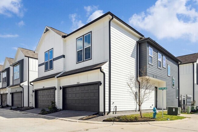 2321 Silva Park Ln in Houston, TX - Building Photo - Building Photo