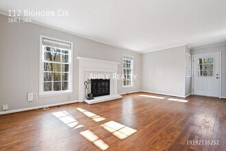 112 Bighorn Cir in Cary, NC - Building Photo - Building Photo