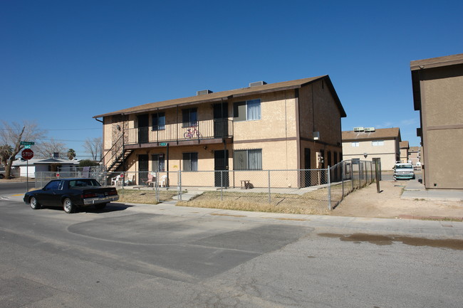 4712 Corsaire Ave in Las Vegas, NV - Building Photo - Building Photo