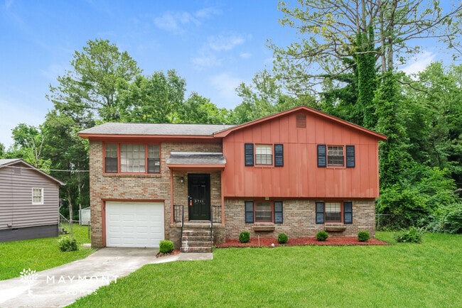 3711 Fox Trail Cir NW