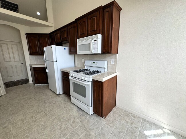 10824 N Bunker Hill Dr in Fresno, CA - Building Photo - Building Photo