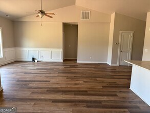 348 North Point Cir in Hartwell, GA - Building Photo - Building Photo