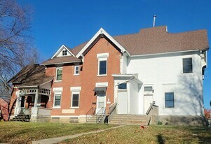227 Allen St in Waterloo, IA - Building Photo