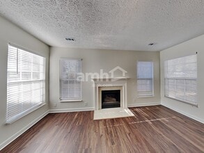 2992 Brisbane Dr in Mount Juliet, TN - Foto de edificio - Building Photo