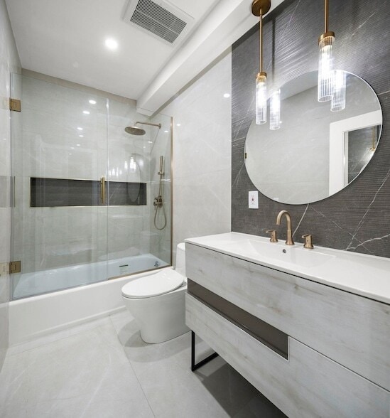 property at 556 1st St