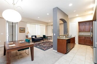 62 E Serene Ave in Las Vegas, NV - Building Photo - Building Photo
