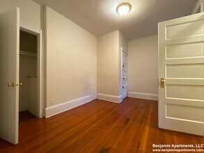 1788 Beacon St, Unit 6A in Brookline, MA - Building Photo - Building Photo