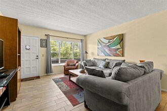 2426 Persian Dr in Clearwater, FL - Building Photo - Building Photo