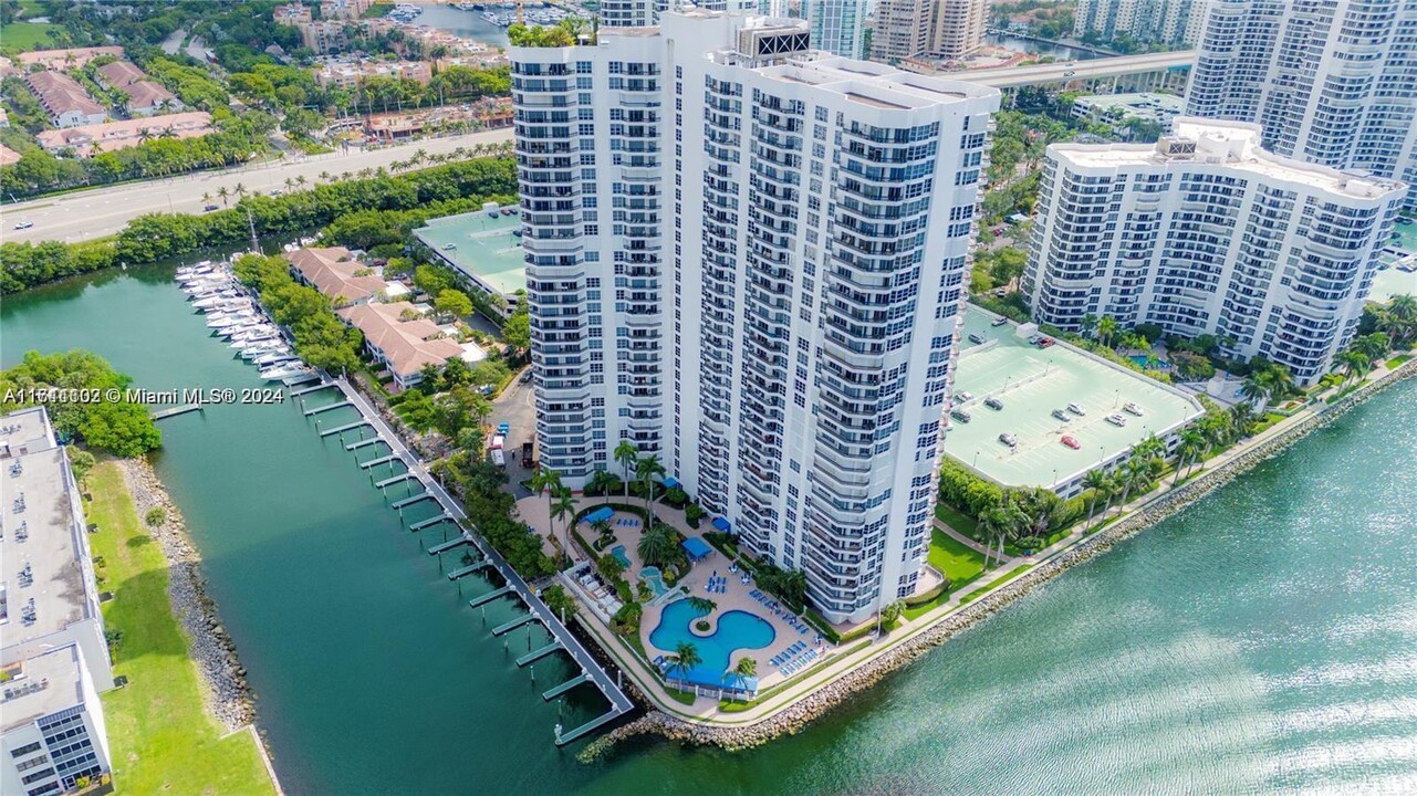 3530 Mystic Pointe Dr, Unit 2904 in Aventura, FL - Building Photo