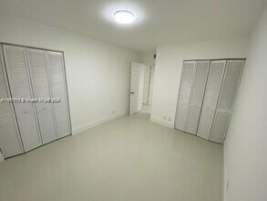 8185 NW 7th St in Miami, FL - Building Photo - Building Photo