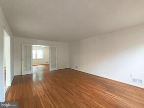 8835 Tuckerman Ln in Potomac, MD - Building Photo - Building Photo