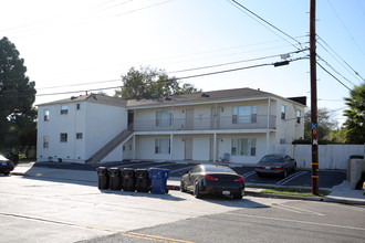 La Cienega Apartments in Los Angeles, CA - Building Photo - Building Photo