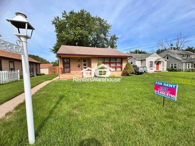 3204 E 9th St in Des Moines, IA - Building Photo - Building Photo