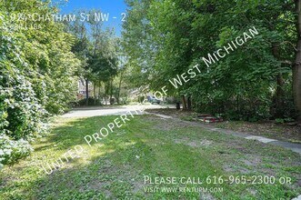 924 Chatham St NW in Grand Rapids, MI - Building Photo - Building Photo