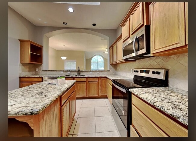 8918 Desert Rose Ct in Arlington, TX - Building Photo - Building Photo